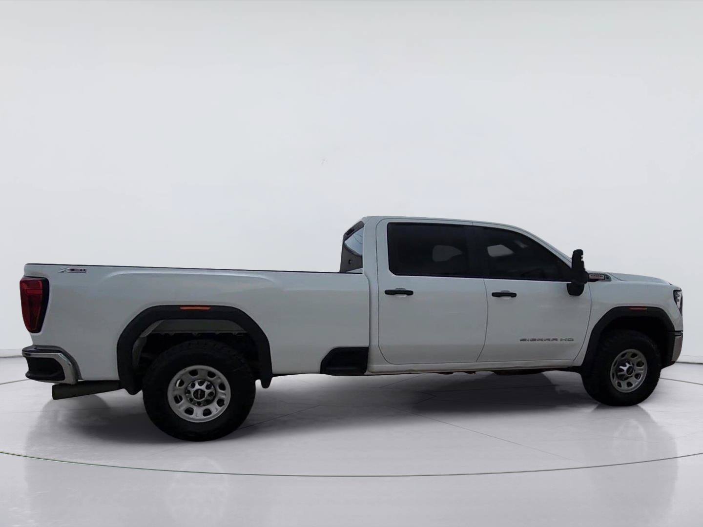 Used 2024 GMC Sierra 2500 Pro AWD/4WD image 9
