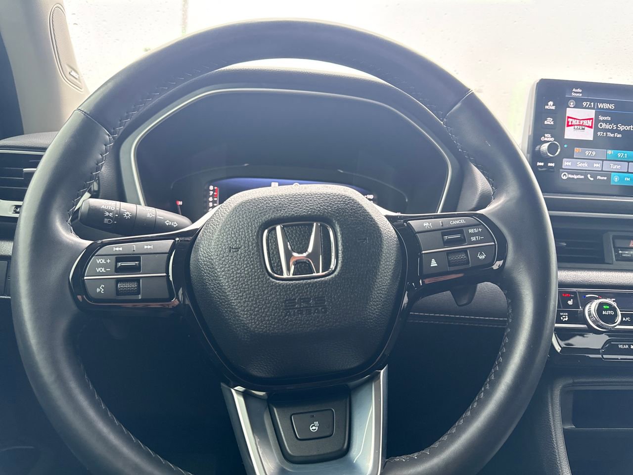 Used 2023 Honda Pilot Elite image 19