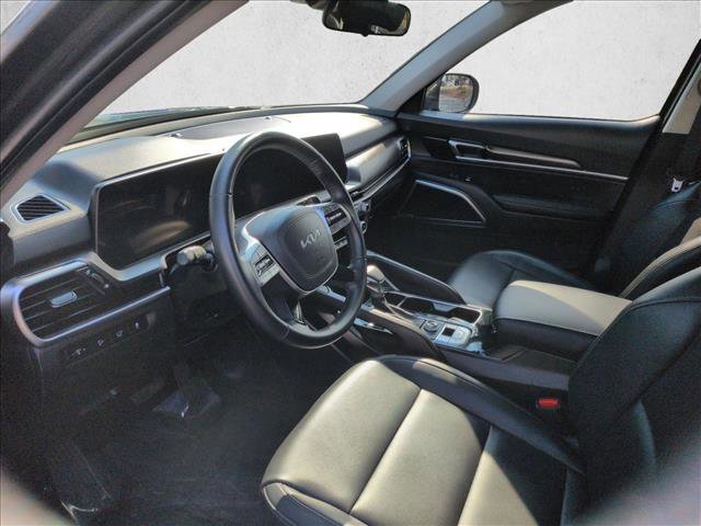 Used 2025 Kia Telluride S image 10