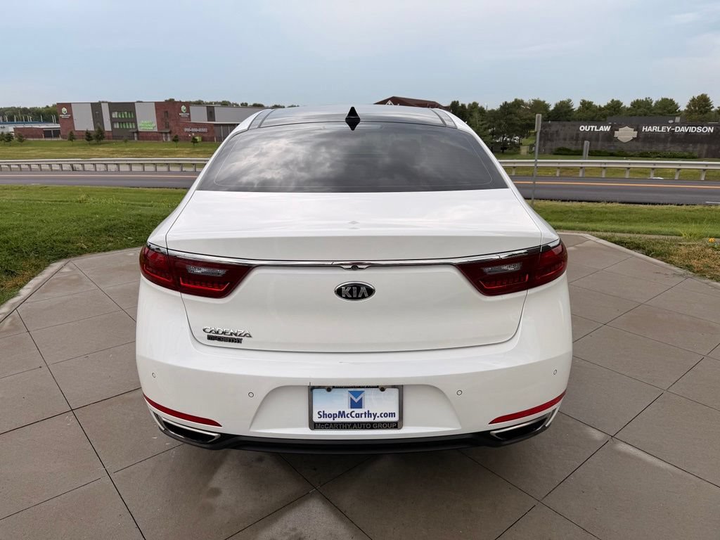 Used 2017 Kia Cadenza Technology FWD image 8