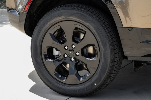 New 2026 Land Rover Defender 110 X-Dynamic SE AWD/4WD image 64