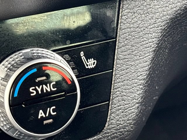 Used 2022 Mitsubishi Outlander SE AWD/4WD image 16