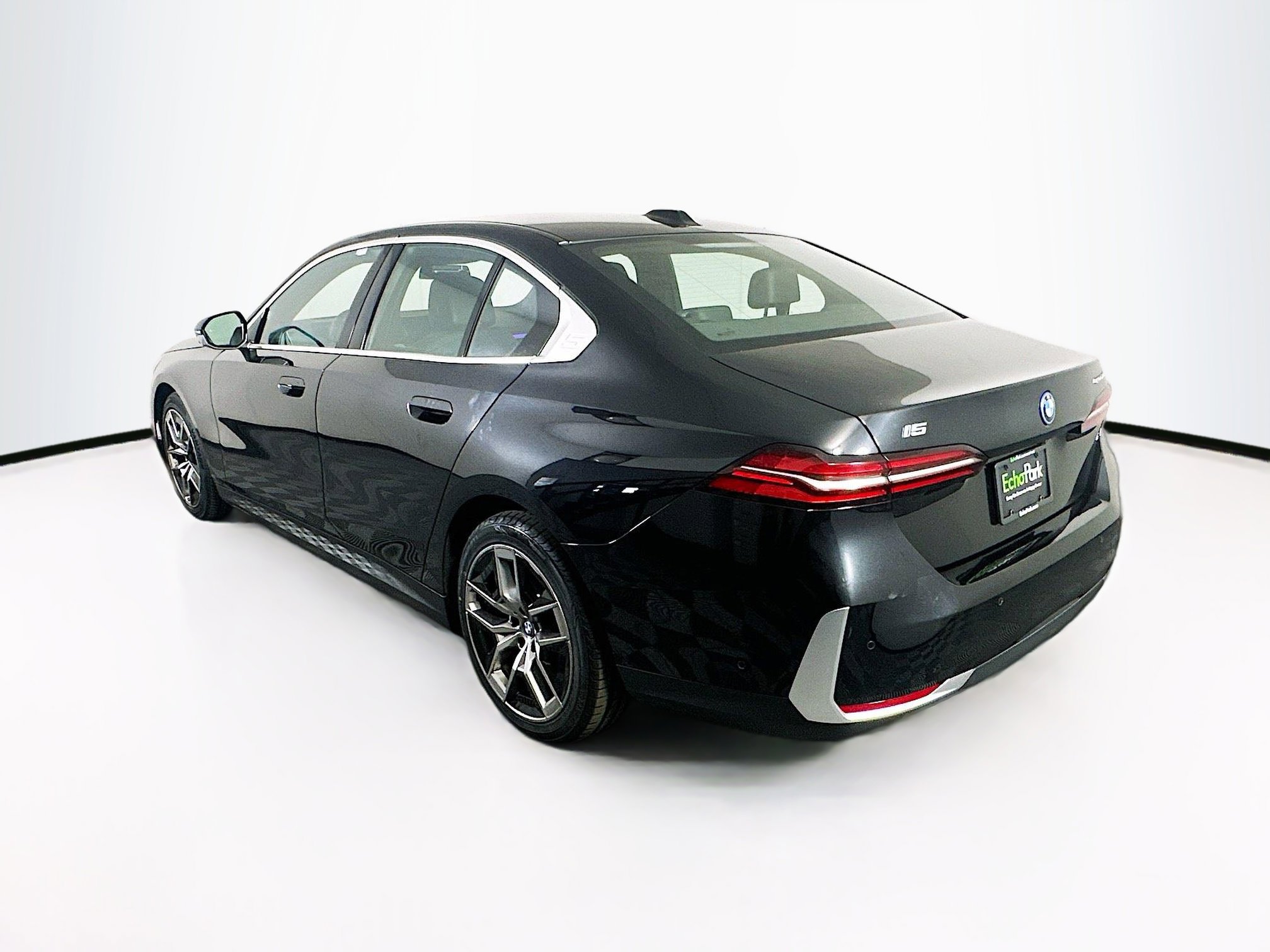 Used 2024 BMW i5 eDrive40i RWD image 5