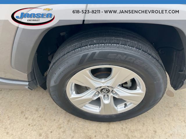 Used 2020 Toyota RAV4 XLE w/ Convenience Package image 33