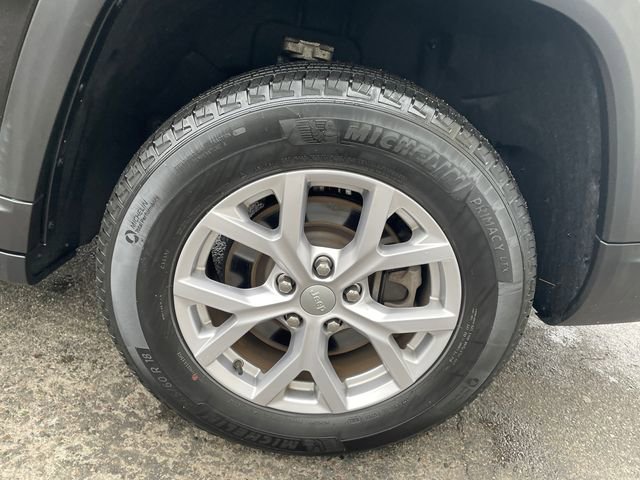 Used 2022 Jeep Grand Cherokee L Limited image 19