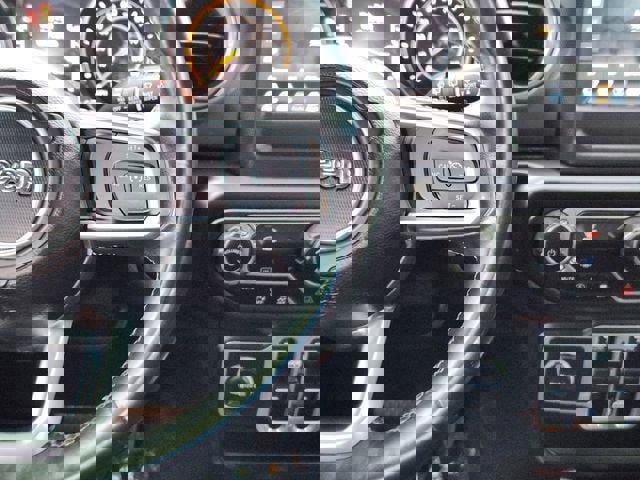 Used 2018 Jeep Wrangler Unlimited Sahara w/ Safety Group image 25