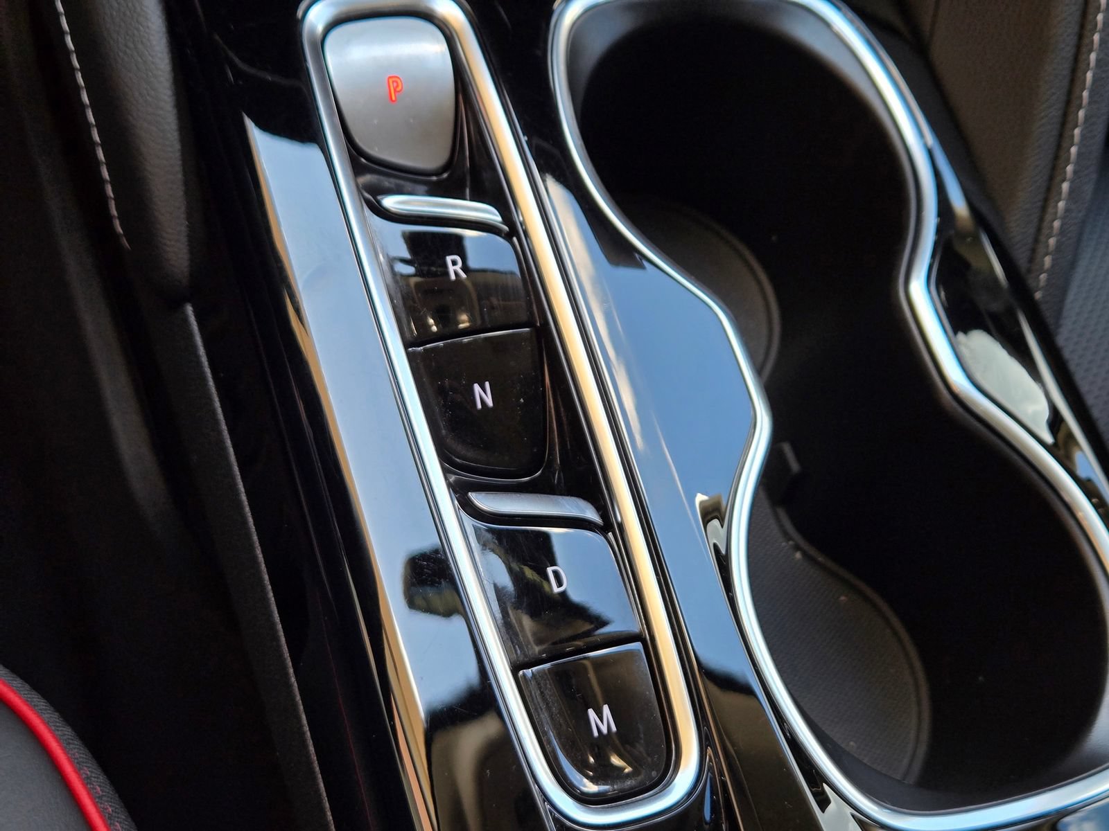Used 2022 Buick Envision Essence w/ Technology Package II FWD image 18