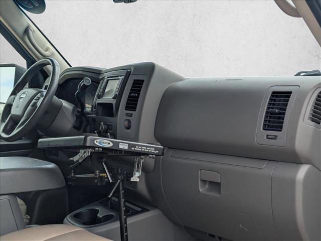Used 2019 Nissan NV 3500 SL RWD image 15