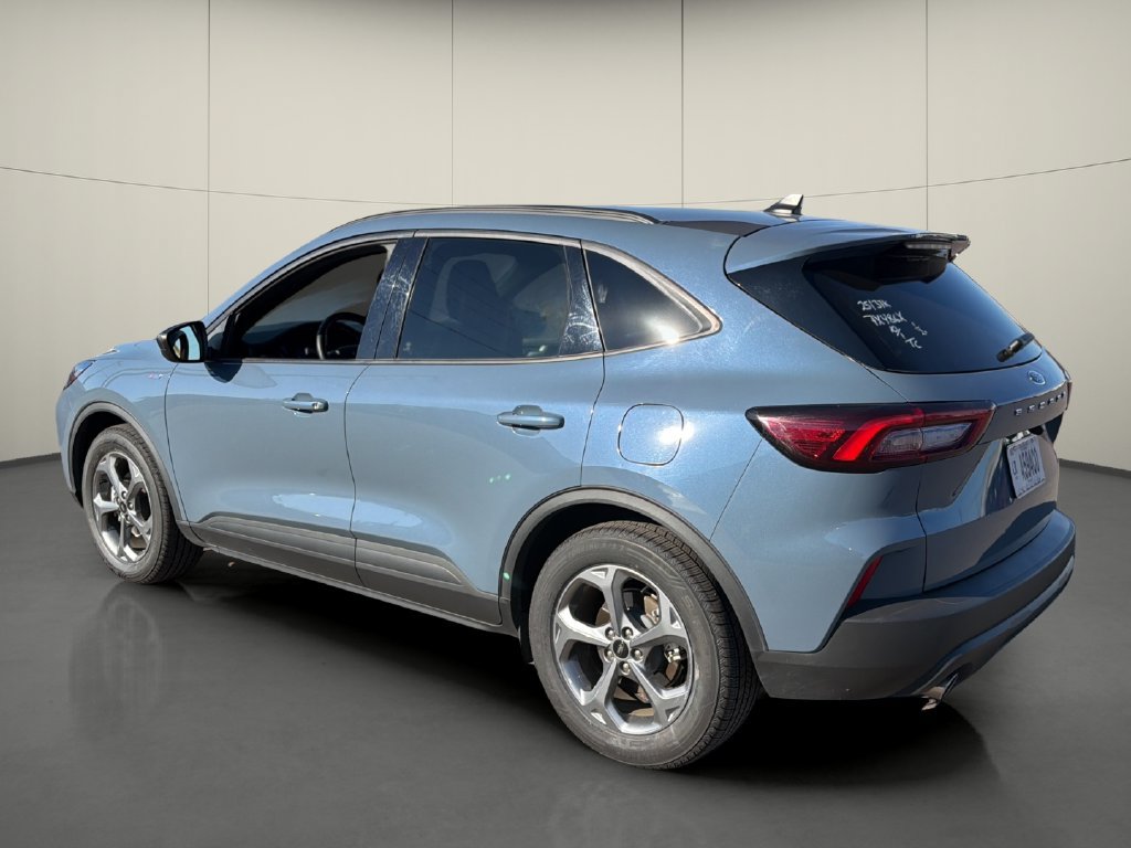 Used 2025 Ford Escape ST-Line FWD image 5