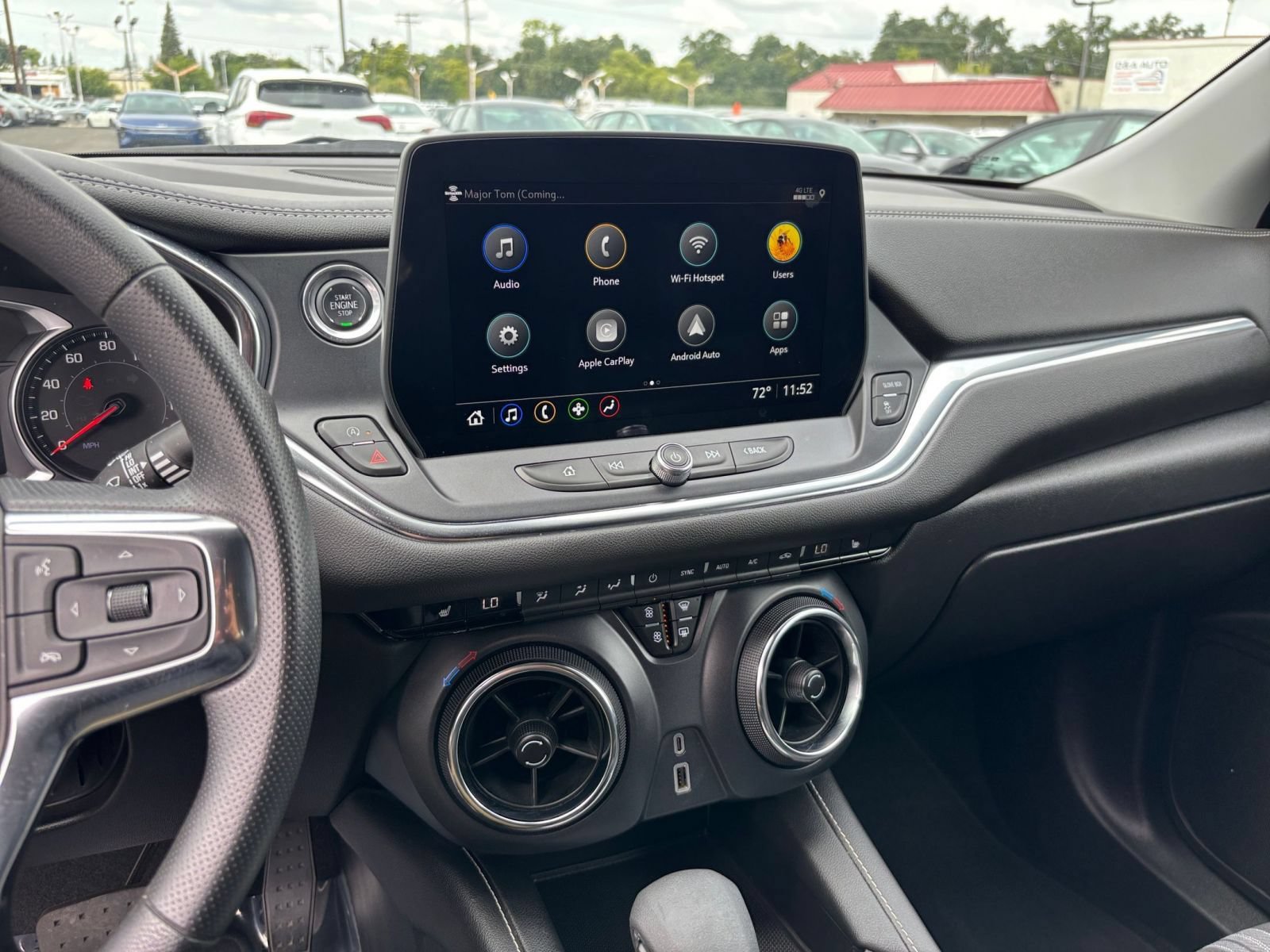 Used 2025 Chevrolet Blazer LT FWD image 17