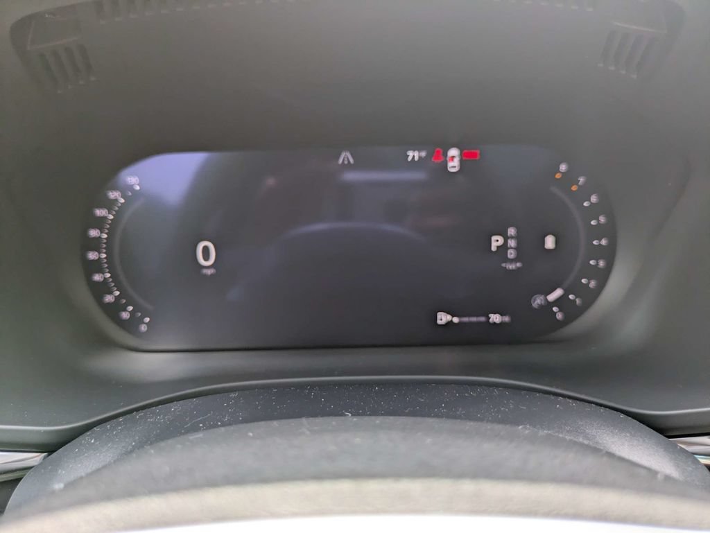 New 2026 Volvo XC60 B5 Core w/ Protection Package Premier AWD/4WD image 30