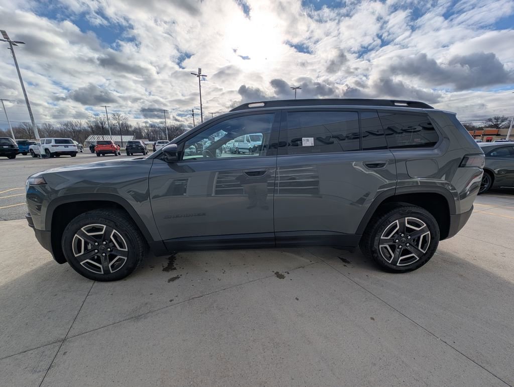 New 2026 Jeep Cherokee Laredo image 6