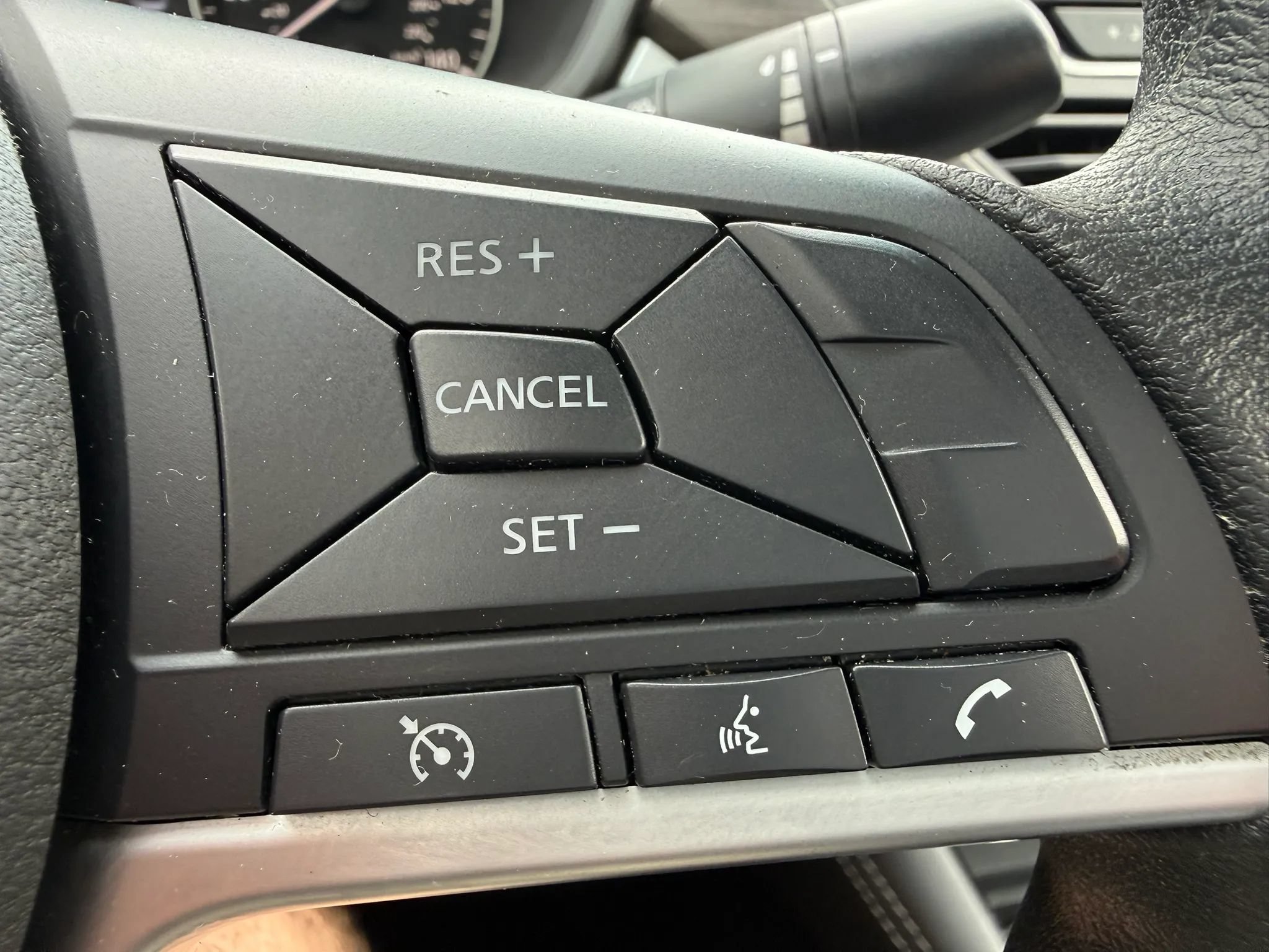 Used 2023 Nissan Altima 2.5 SV AWD/4WD image 25