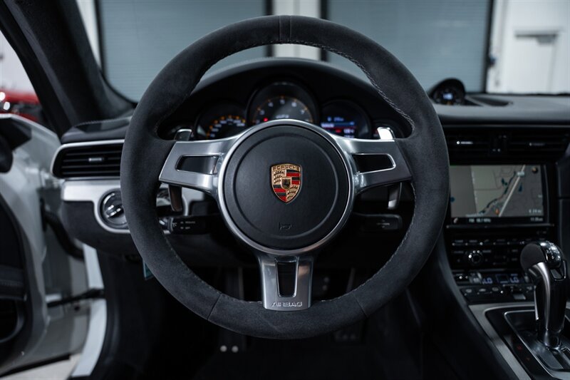 Used 2015 Porsche 911 GT3 RWD image 19