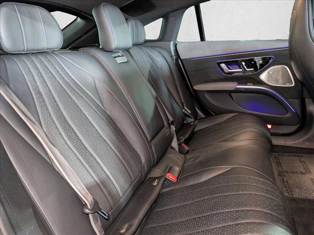 Certified 2022 Mercedes-Benz EQS 580 4MATIC Sedan image 23