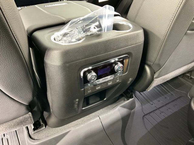 New 2026 GMC Yukon Denali w/ Denali Reserve Package image 26