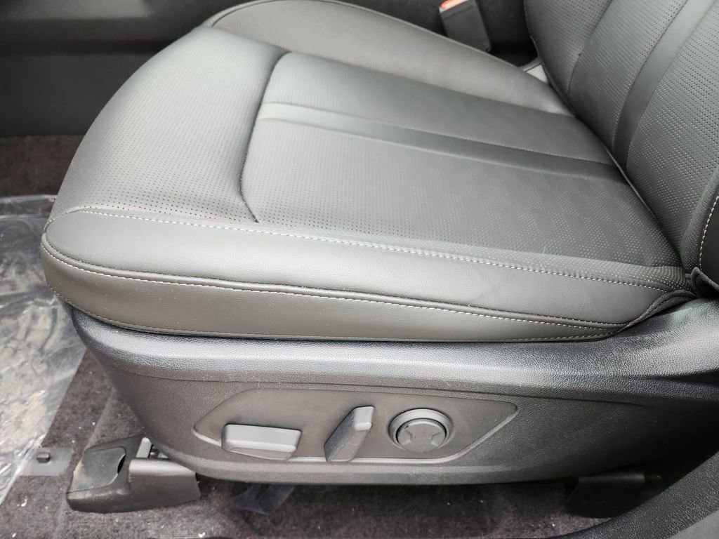 New 2025 Kia Sorento S image 9