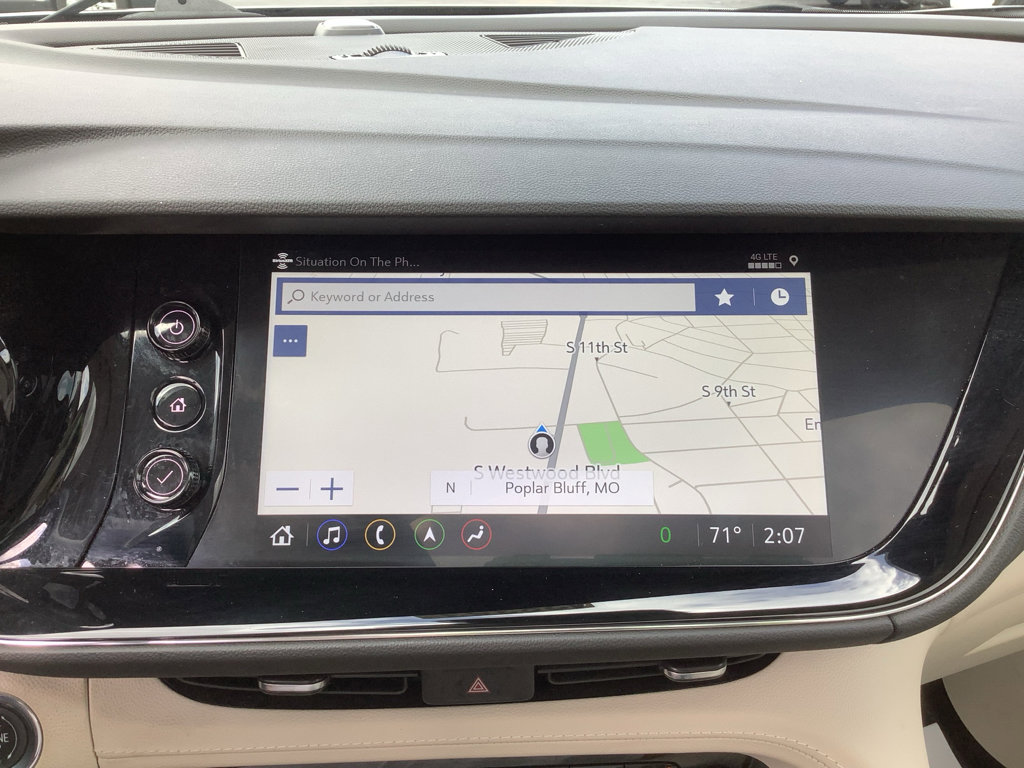 Used 2023 Buick Envision Avenir AWD/4WD image 18