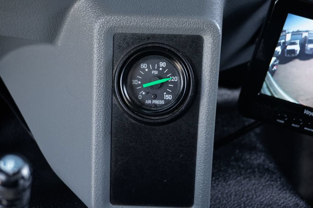 Used 2016 Ford F650 2WD Regular Cab Super Duty image 40