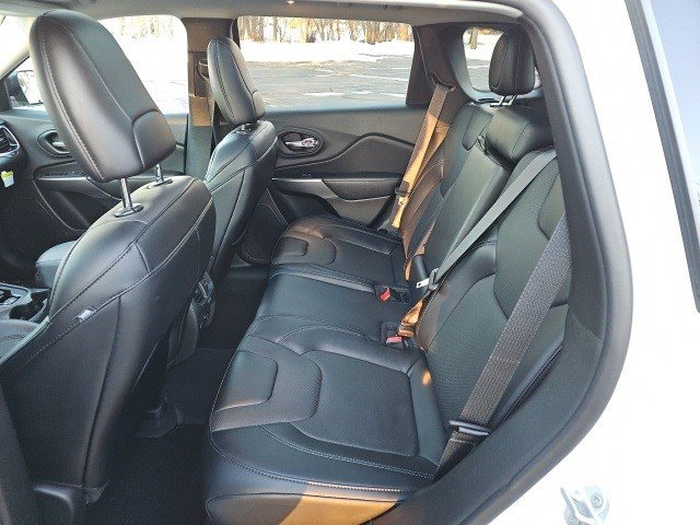 Used 2022 Jeep Cherokee Limited image 19