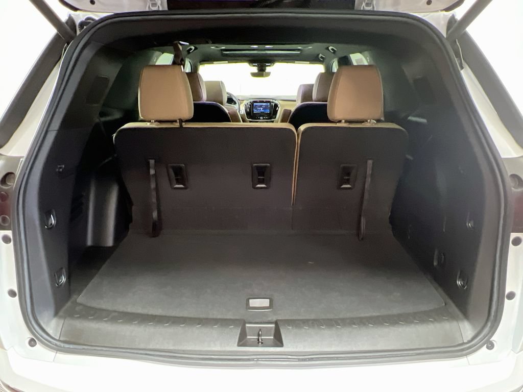Used 2023 Chevrolet Traverse Premier AWD/4WD image 25