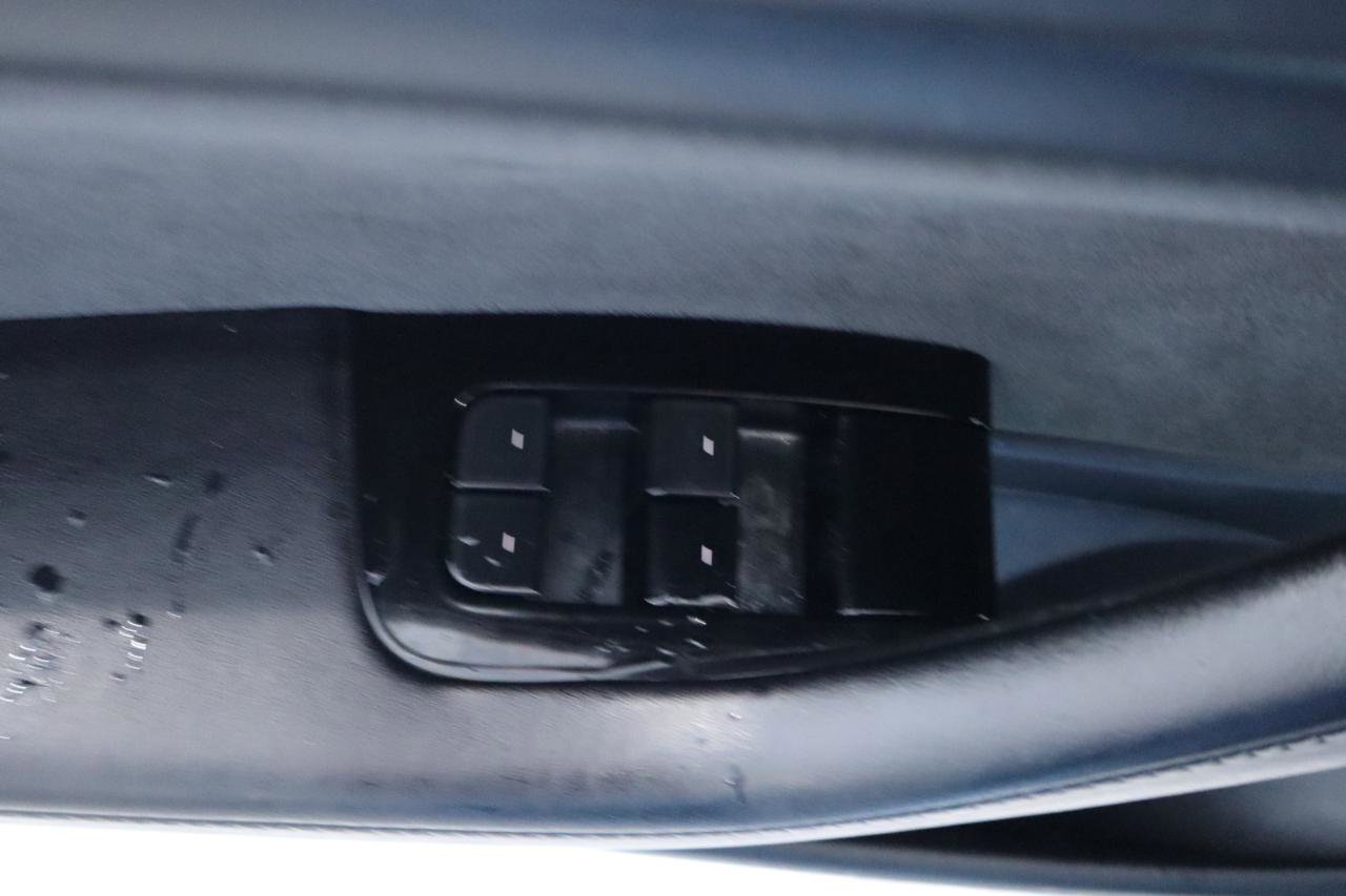 Used 2018 Tesla Model 3 Mid Range RWD image 27