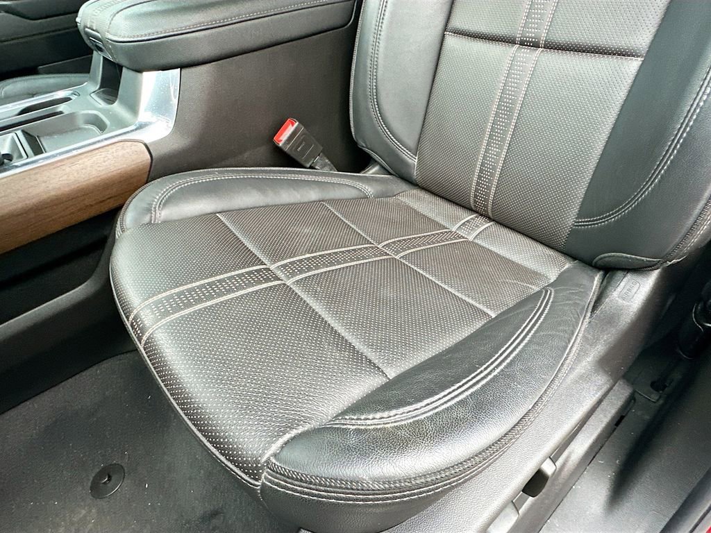 Used 2024 Chevrolet Silverado 1500 High Country w/ Technology Package image 20