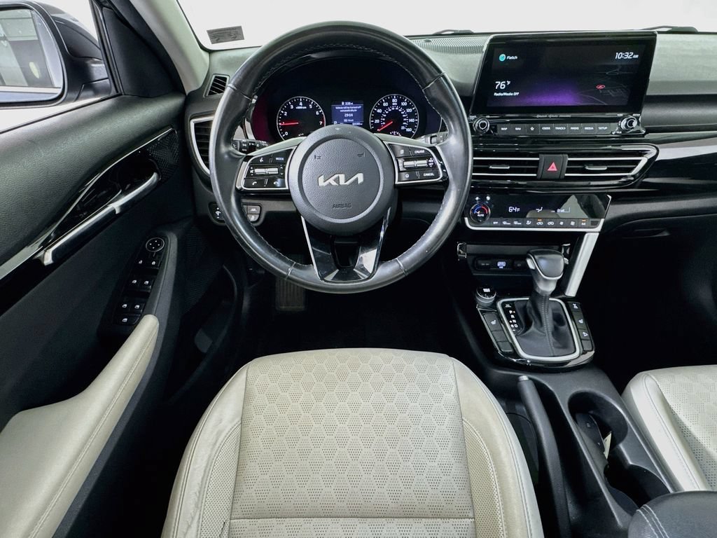 Used 2022 Kia Seltos EX AWD/4WD image 23