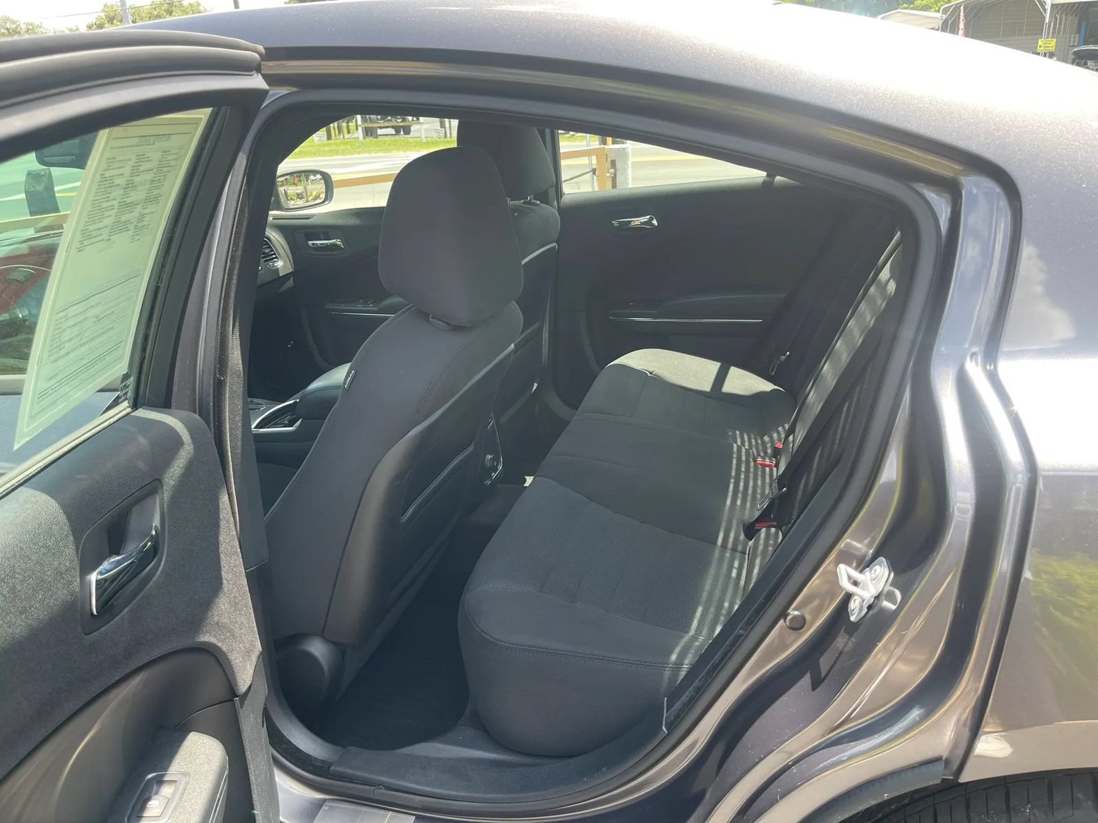 Used 2014 Dodge Charger SXT RWD image 10
