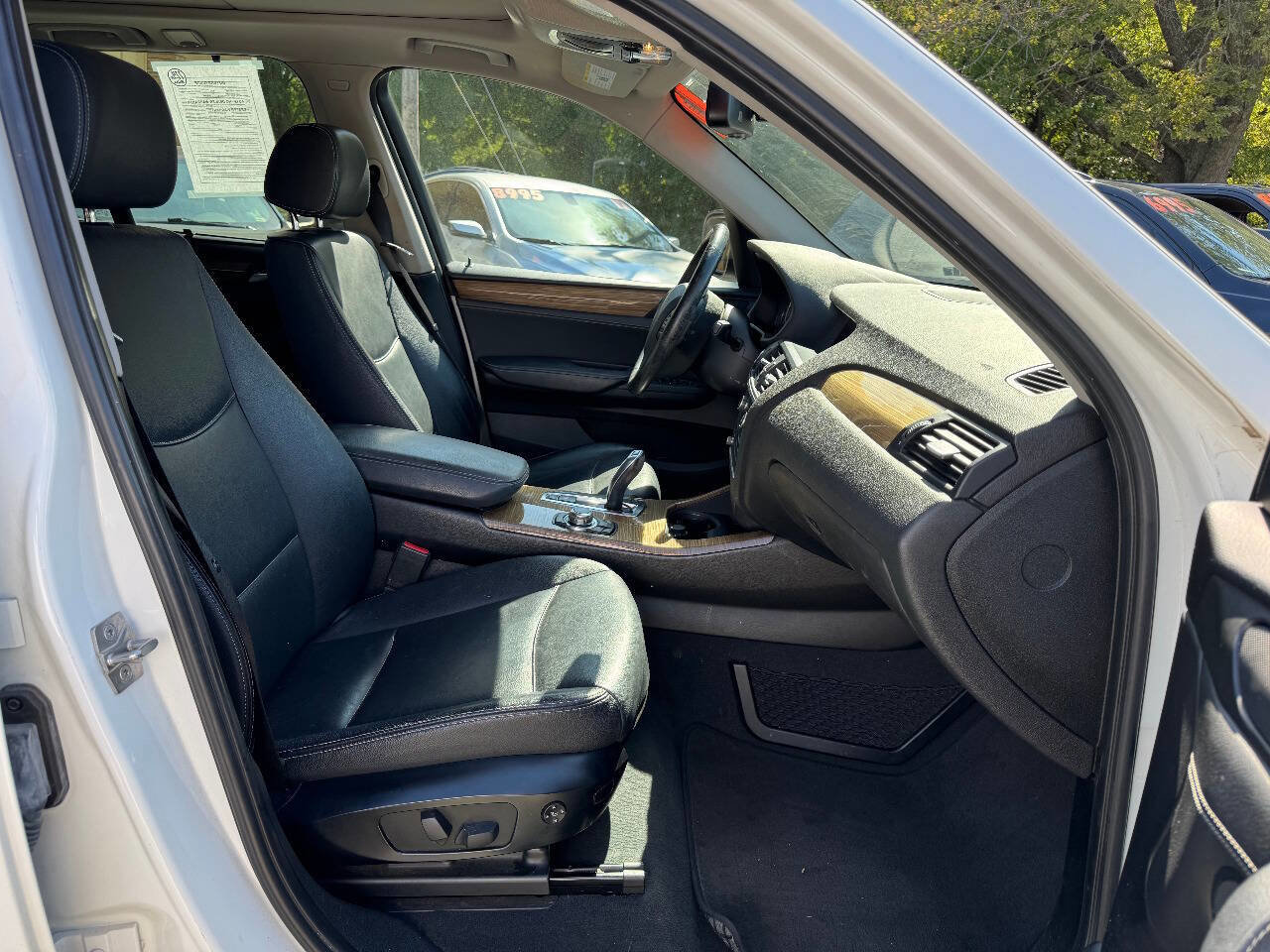Used 2011 BMW X3 xDrive28i image 10