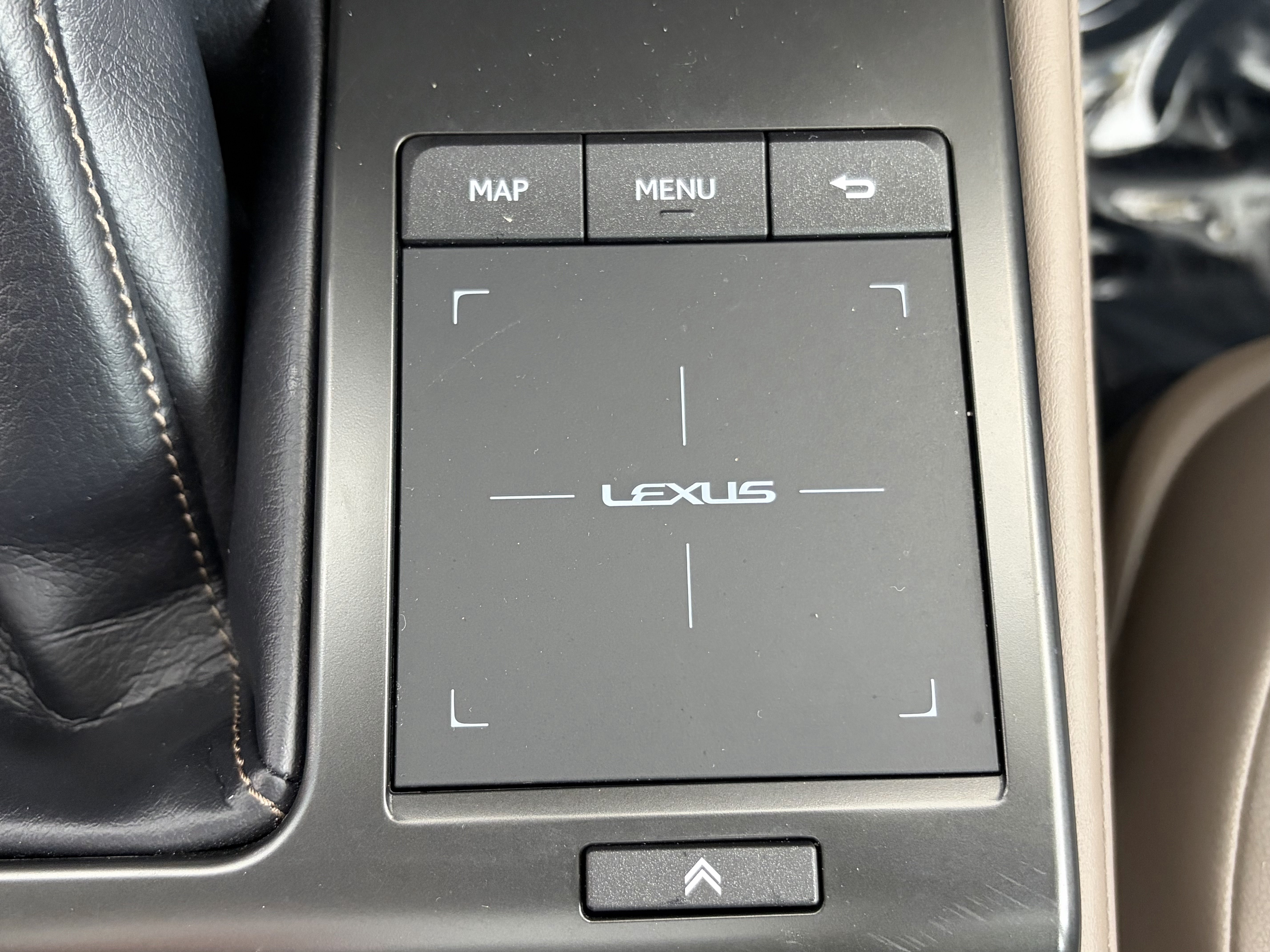 Used 2022 Lexus GX 460 Premium w/ Premium Package AWD/4WD image 30