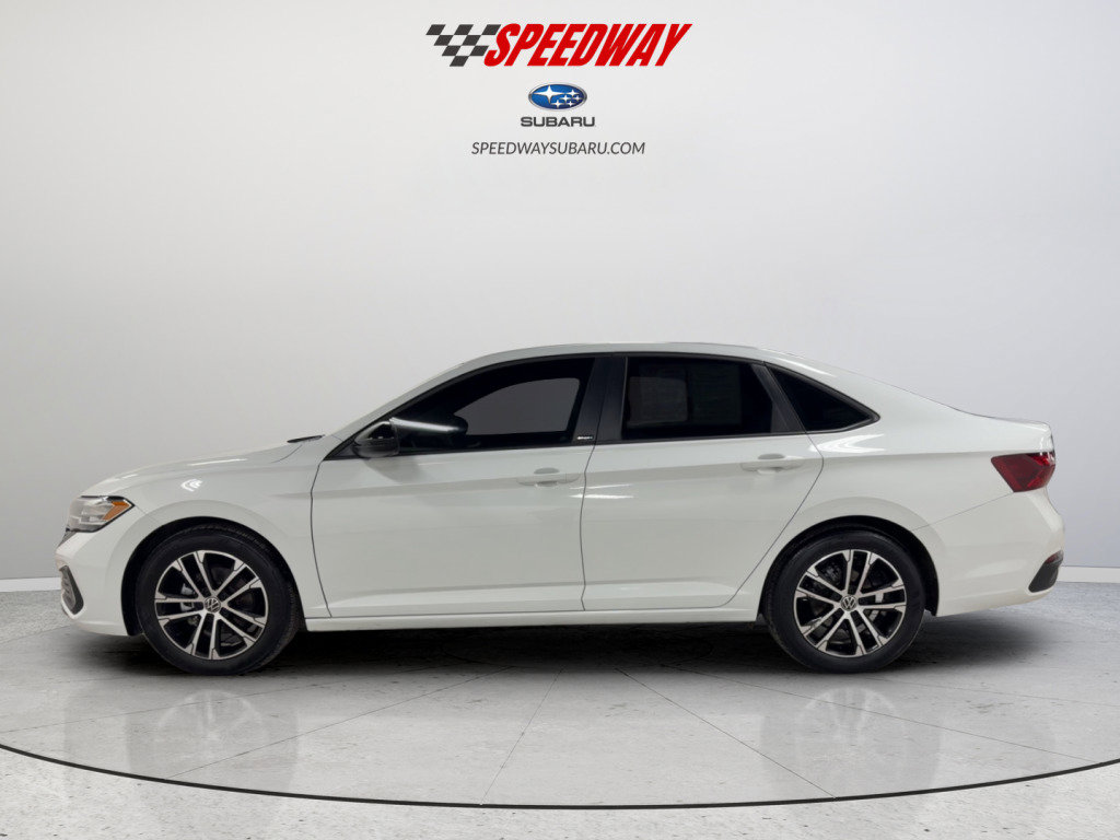 Certified 2024 Volkswagen Jetta Sport image 5