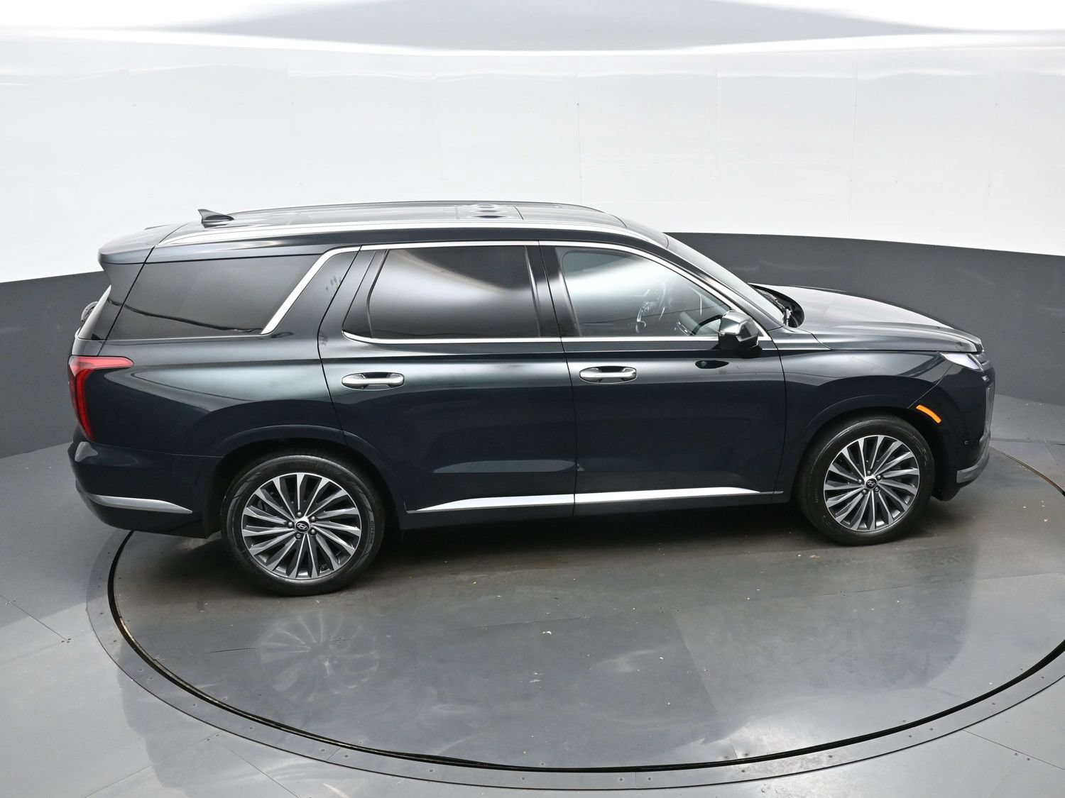 Certified 2023 Hyundai Palisade Calligraphy AWD/4WD image 42