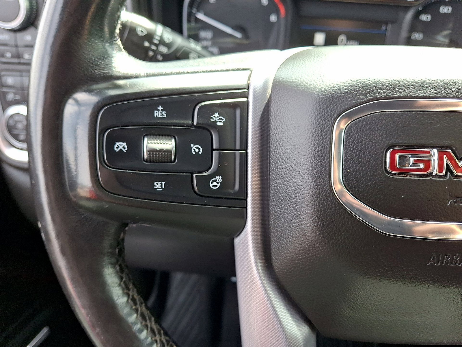 Used 2021 GMC Sierra 1500 SLT w/ SLT Premium Plus Package AWD/4WD image 17