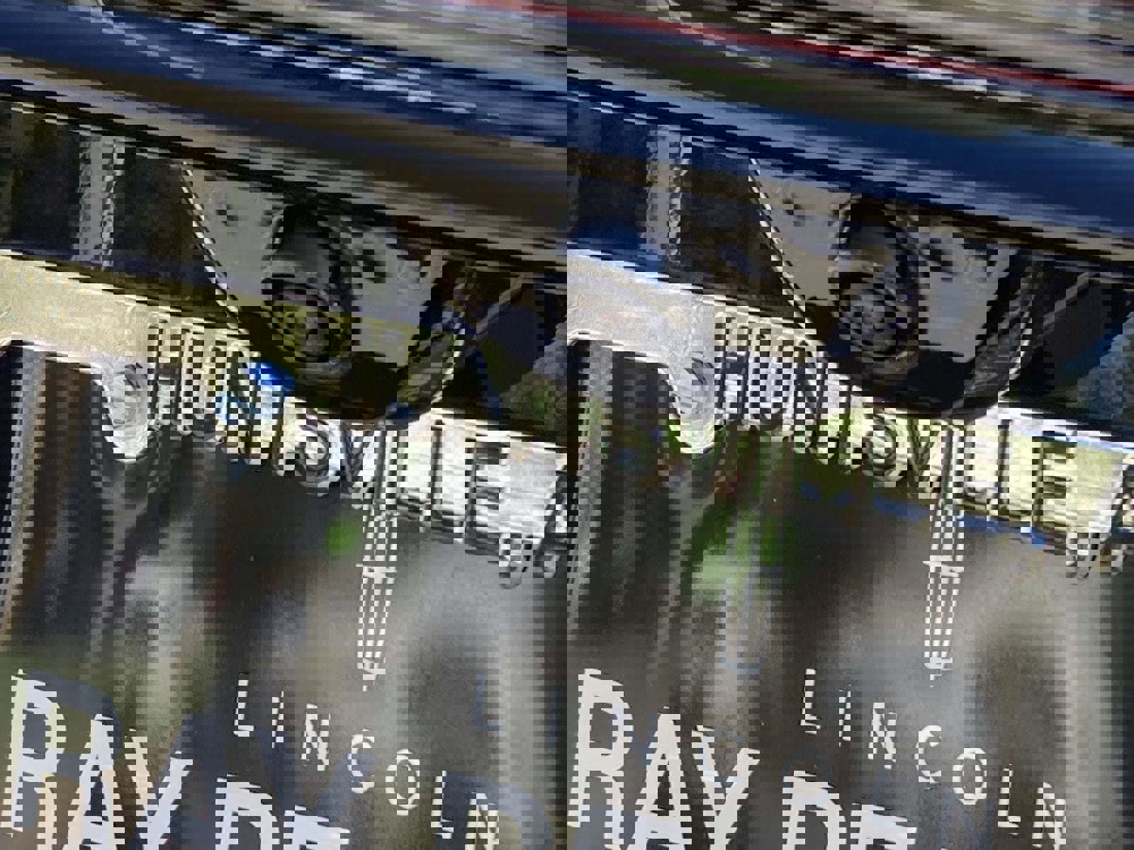 New 2025 Lincoln Aviator AWD w/ Equipment Group 101A image 5