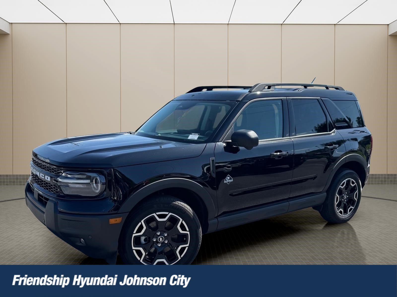 Used 2025 Ford Bronco Sport Outer Banks w/ Outer Banks Tech Package+ AWD/4WD image 1