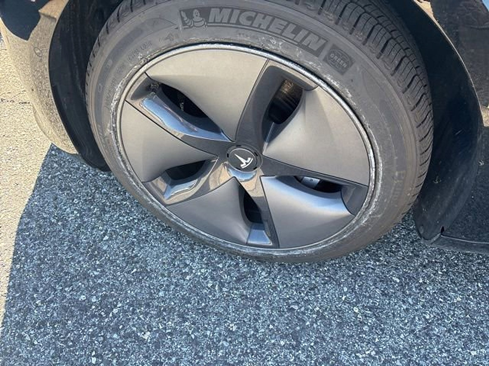 Used 2020 Tesla Model 3 Long Range image 14