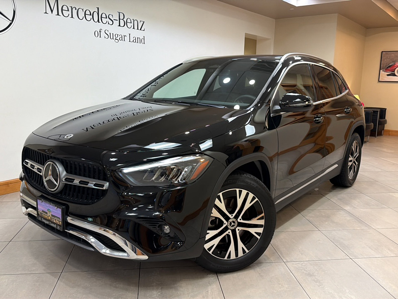 Certified 2025 Mercedes-Benz GLA 250 image 1