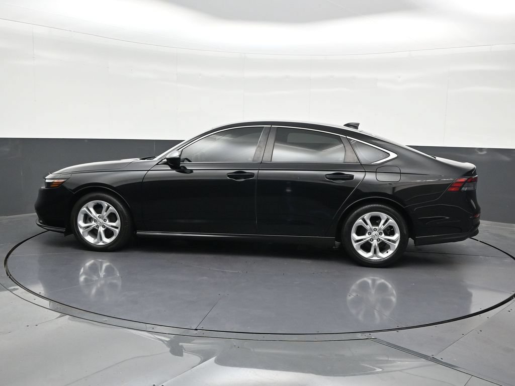 Used 2023 Honda Accord LX image 2