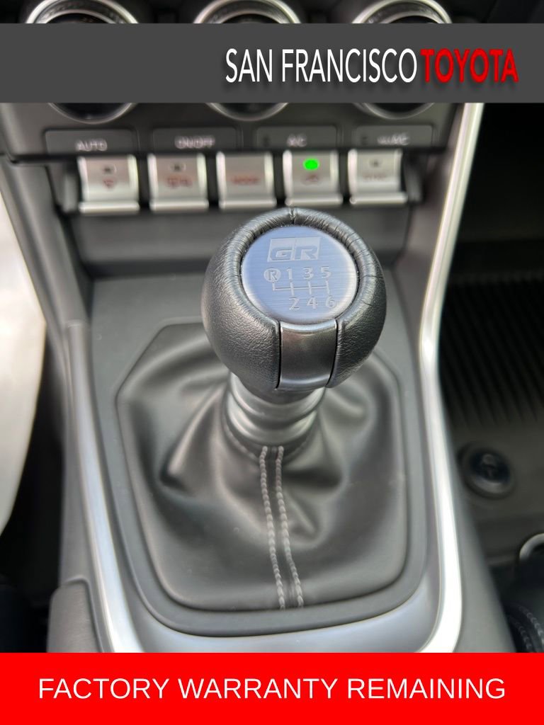 Used 2025 Toyota GR86 Premium w/ Performance Package image 17