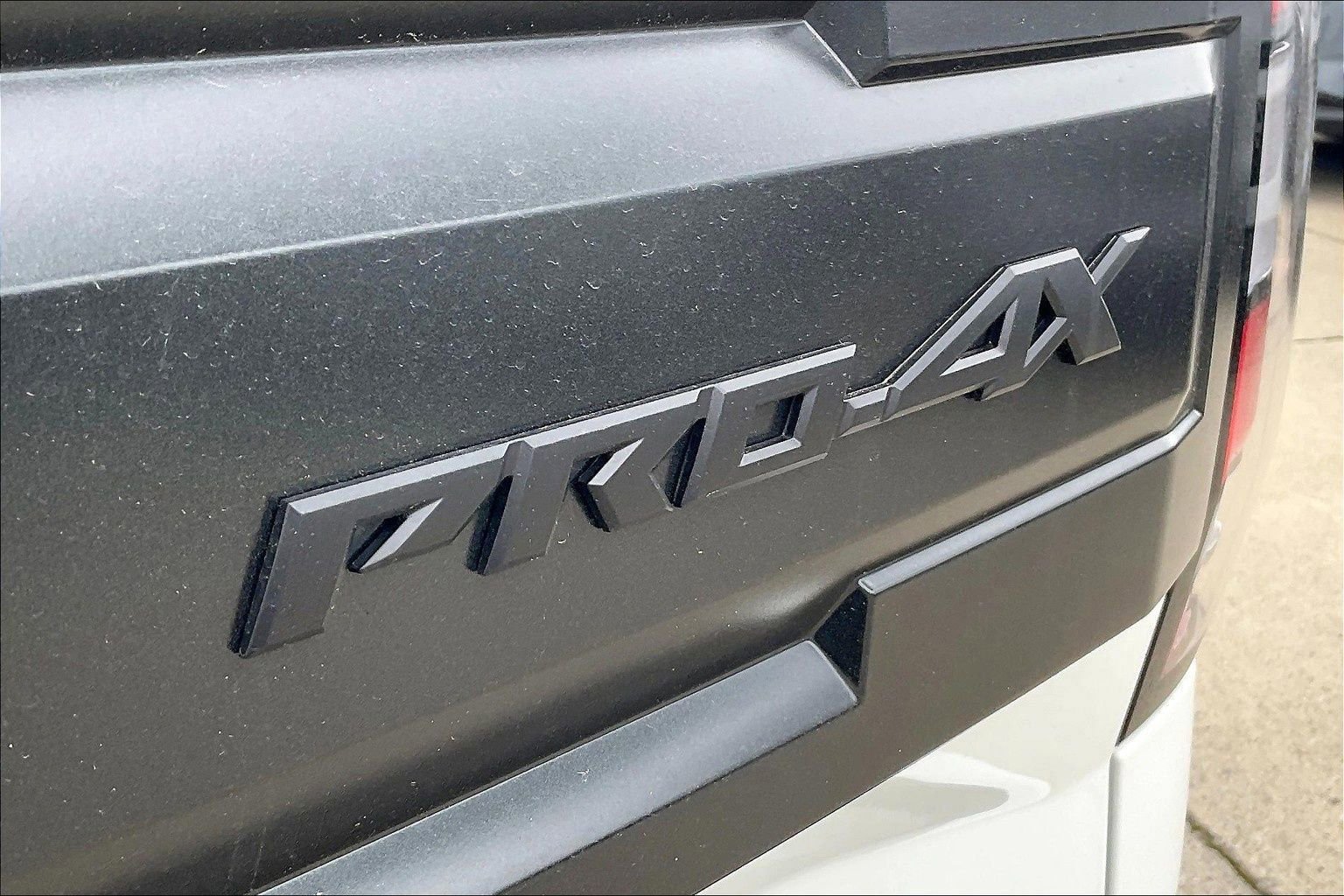 New 2025 Nissan Frontier PRO-4X image 13