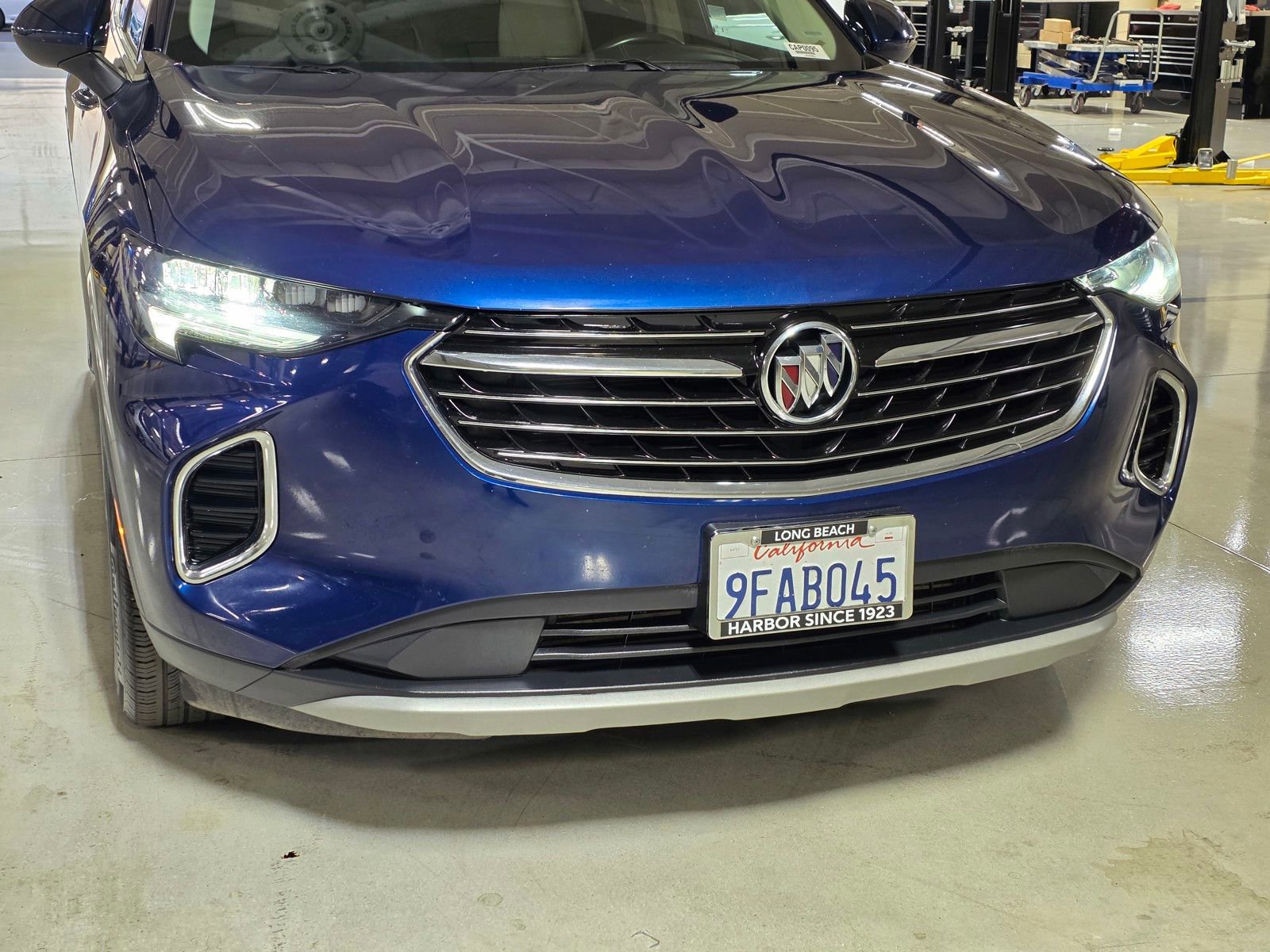 Used 2023 Buick Envision Preferred FWD image 9