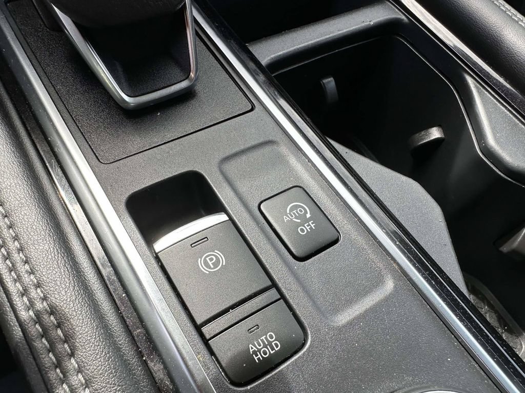 Used 2023 Nissan Pathfinder Platinum w/ Lighting Package (N93) AWD/4WD image 21