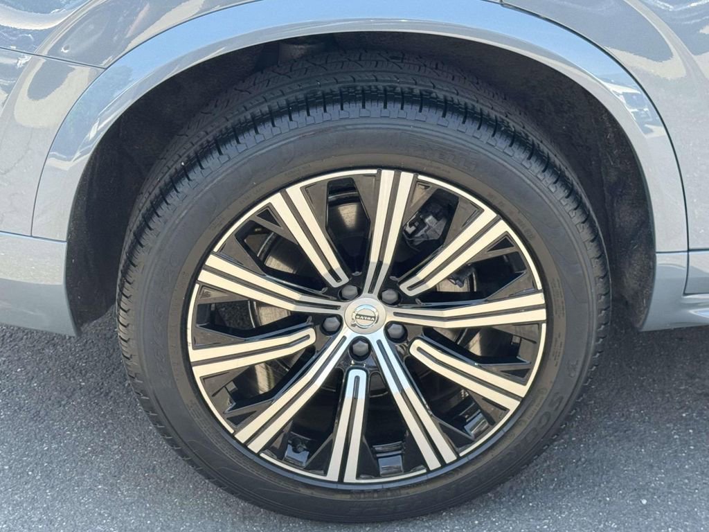 Used 2023 Volvo XC90 B5 Core w/ Climate Package AWD/4WD image 7