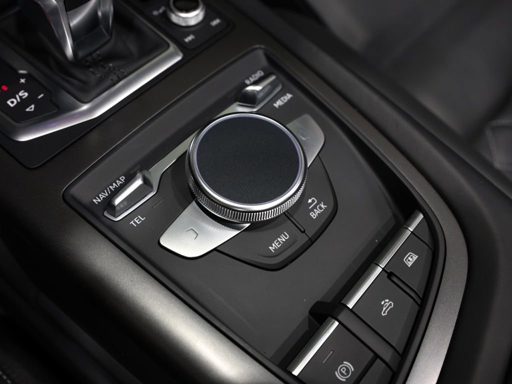 Used 2023 Audi R8 V10 performance w/ Carbon Exterior Package image 33