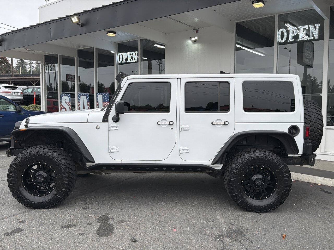 Used 2015 Jeep Wrangler Unlimited Sport w/ Quick Order Package 24S AWD/4WD image 2