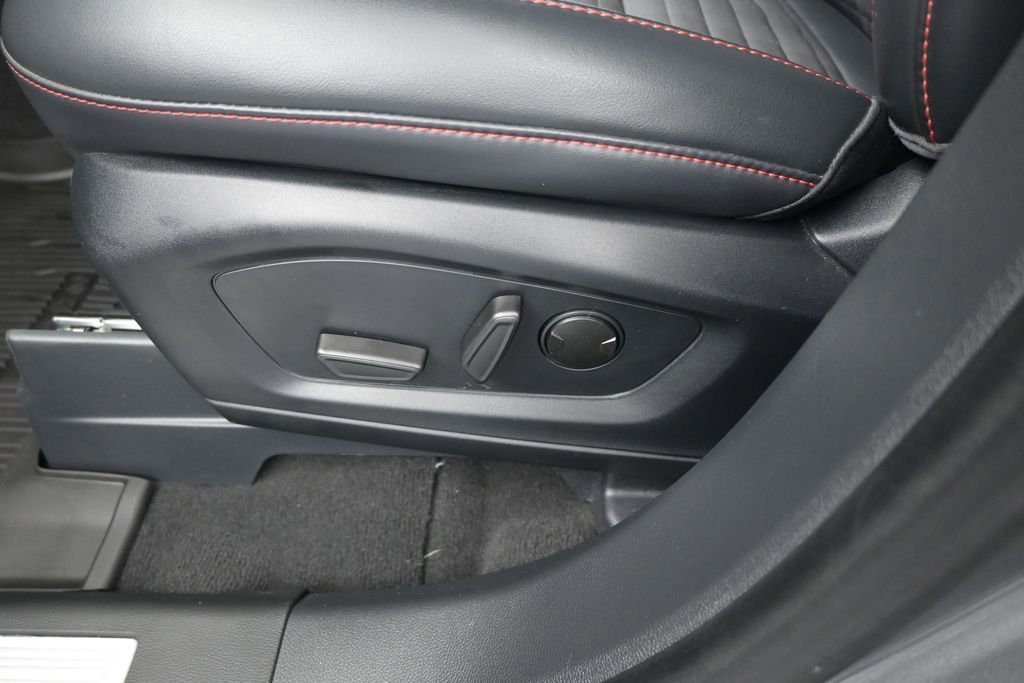 Used 2025 Ford Explorer ST-Line RWD image 20