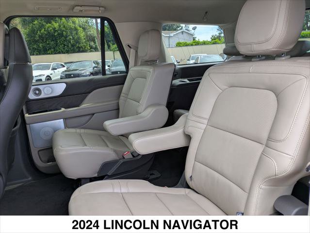 New 2024 Lincoln Navigator Reserve image 24