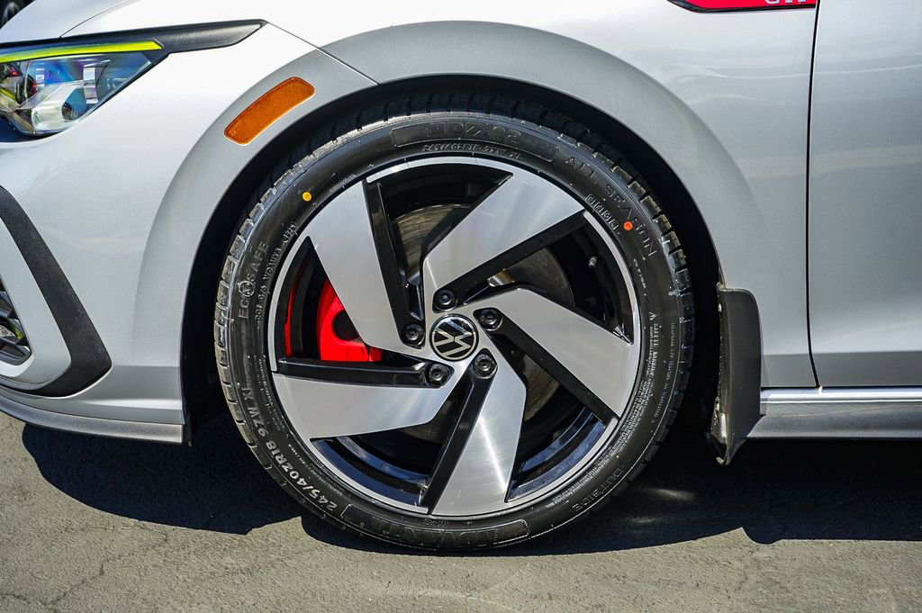 Used 2022 Volkswagen GTI SE image 11