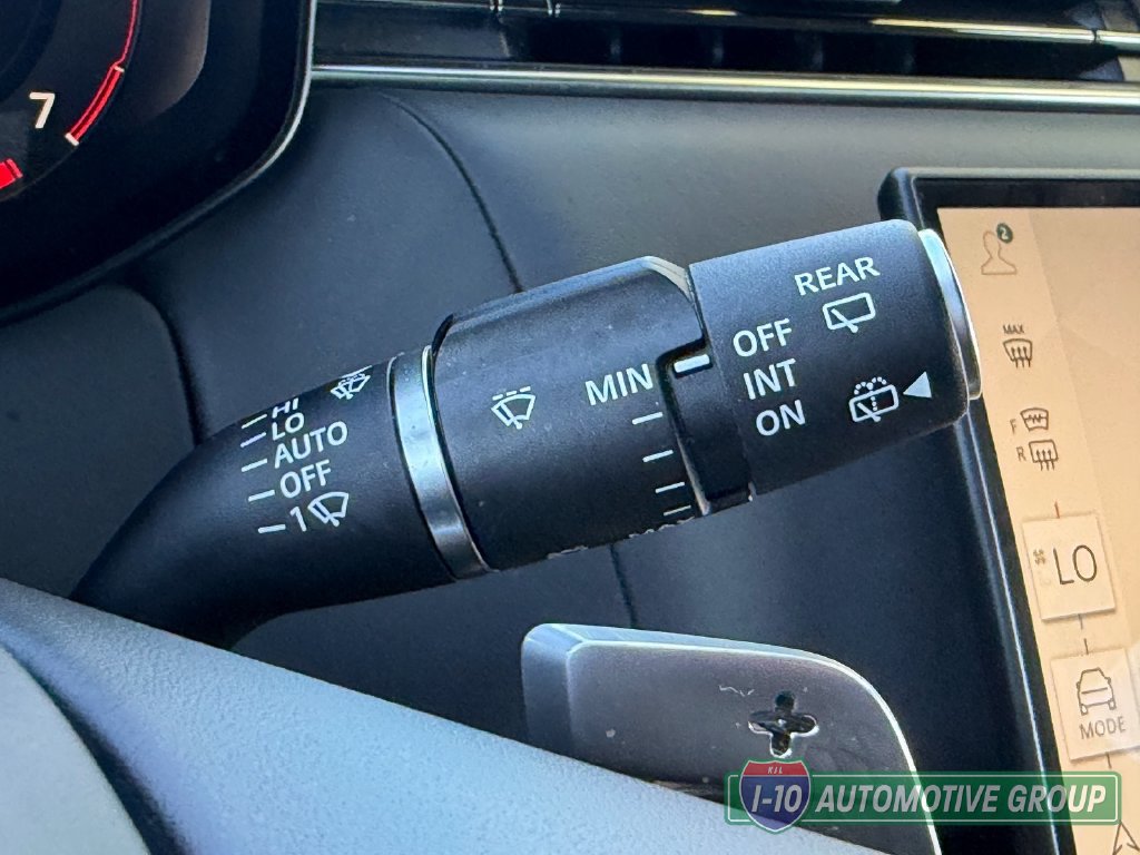 Used 2025 Land Rover Range Rover Sport SE AWD/4WD image 24